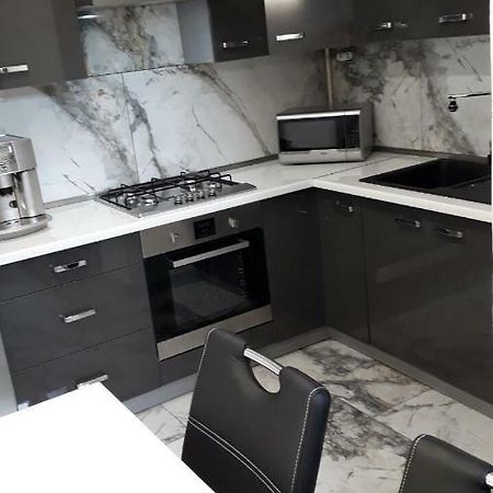 Monar City Center Apartment Free Parking Košice Exteriör bild